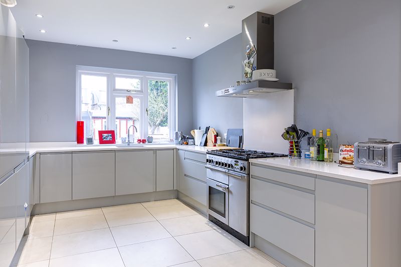 Kitchen- click for photo gallery